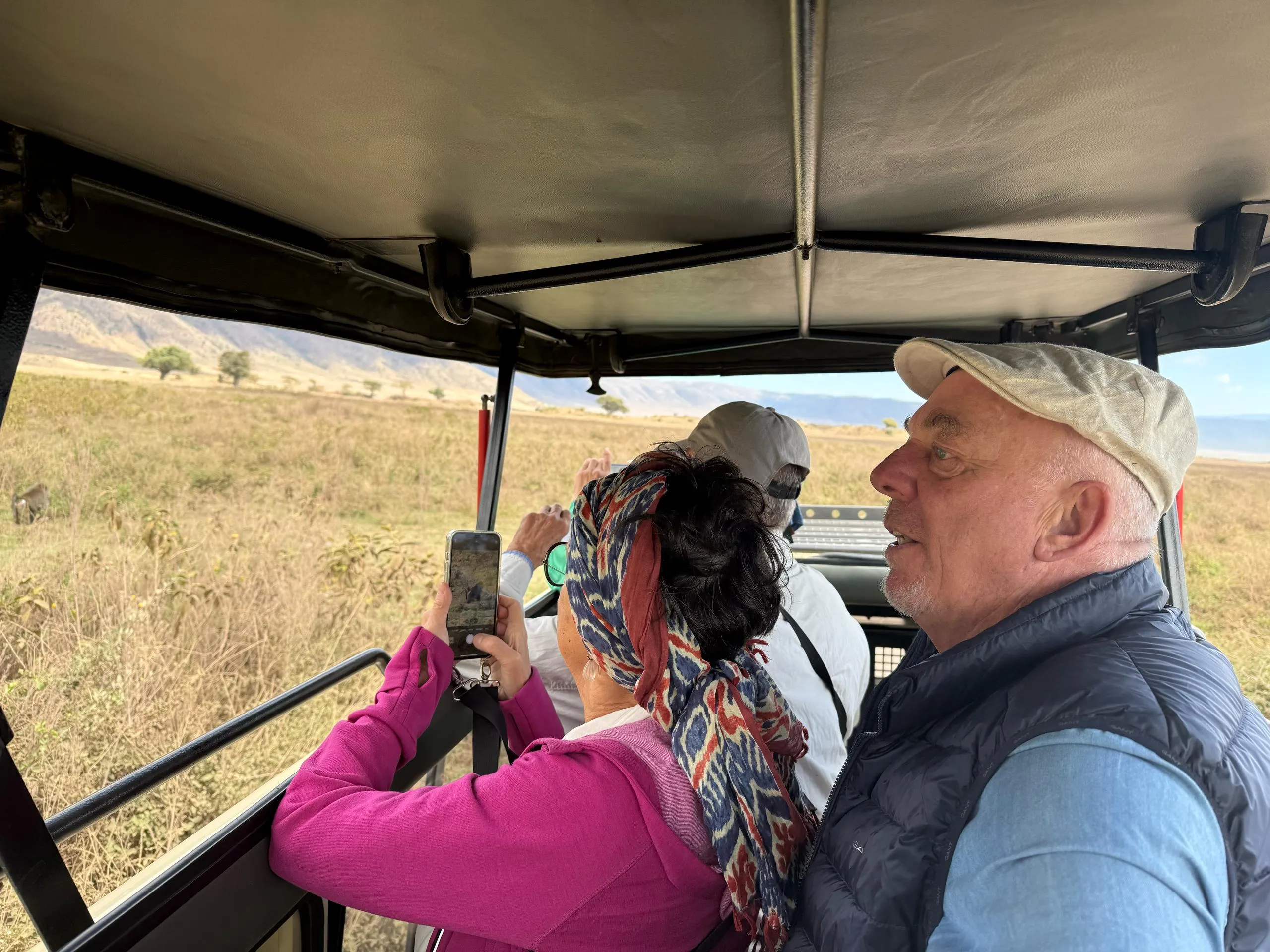 safari jeep game drive Serengeti Tanzania